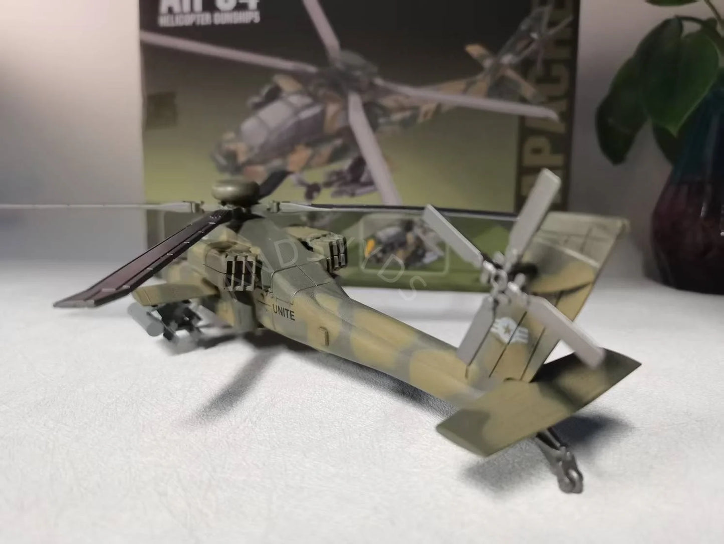 AH-64 Apache Gunship