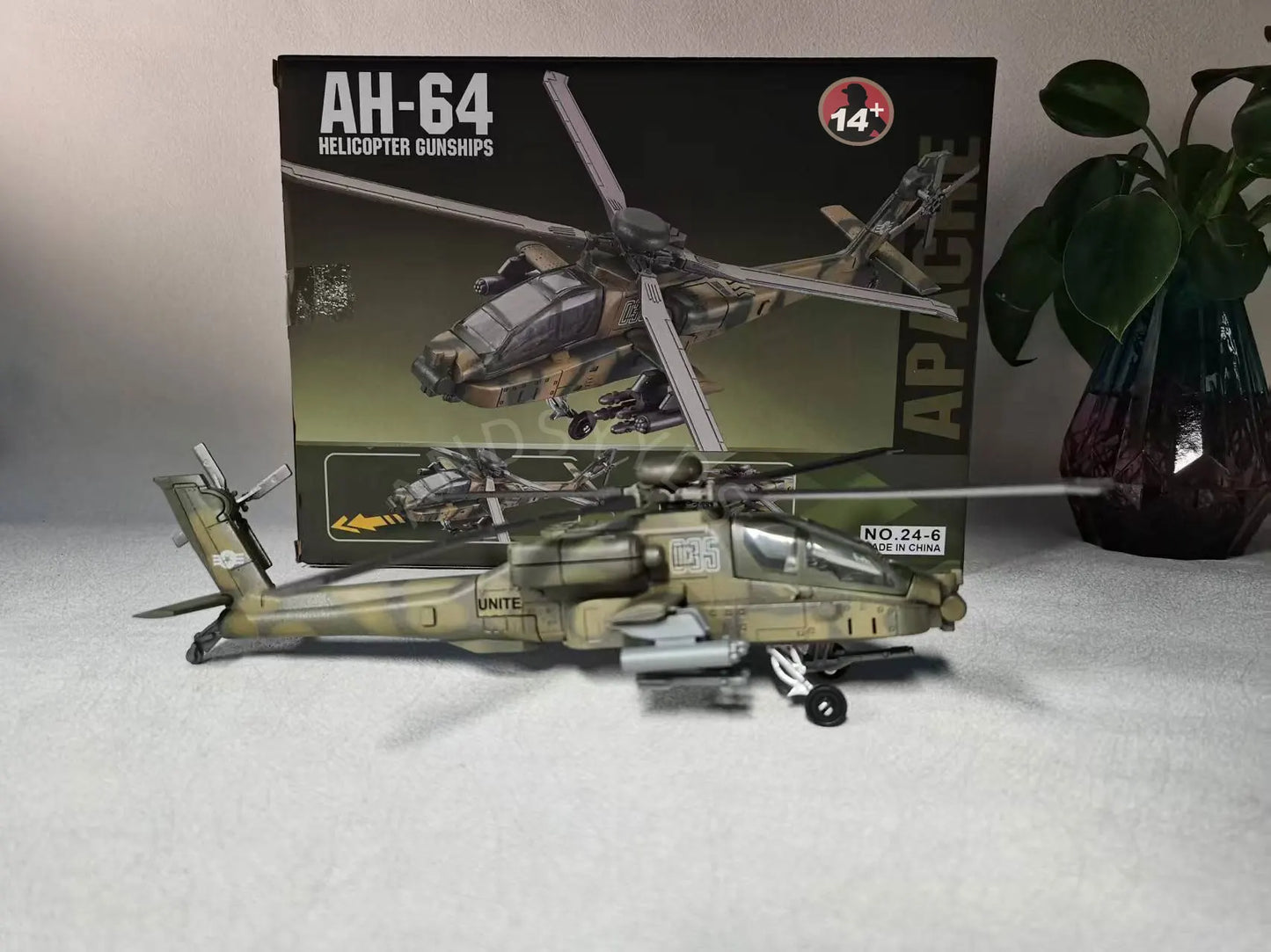 AH-64 Apache Gunship