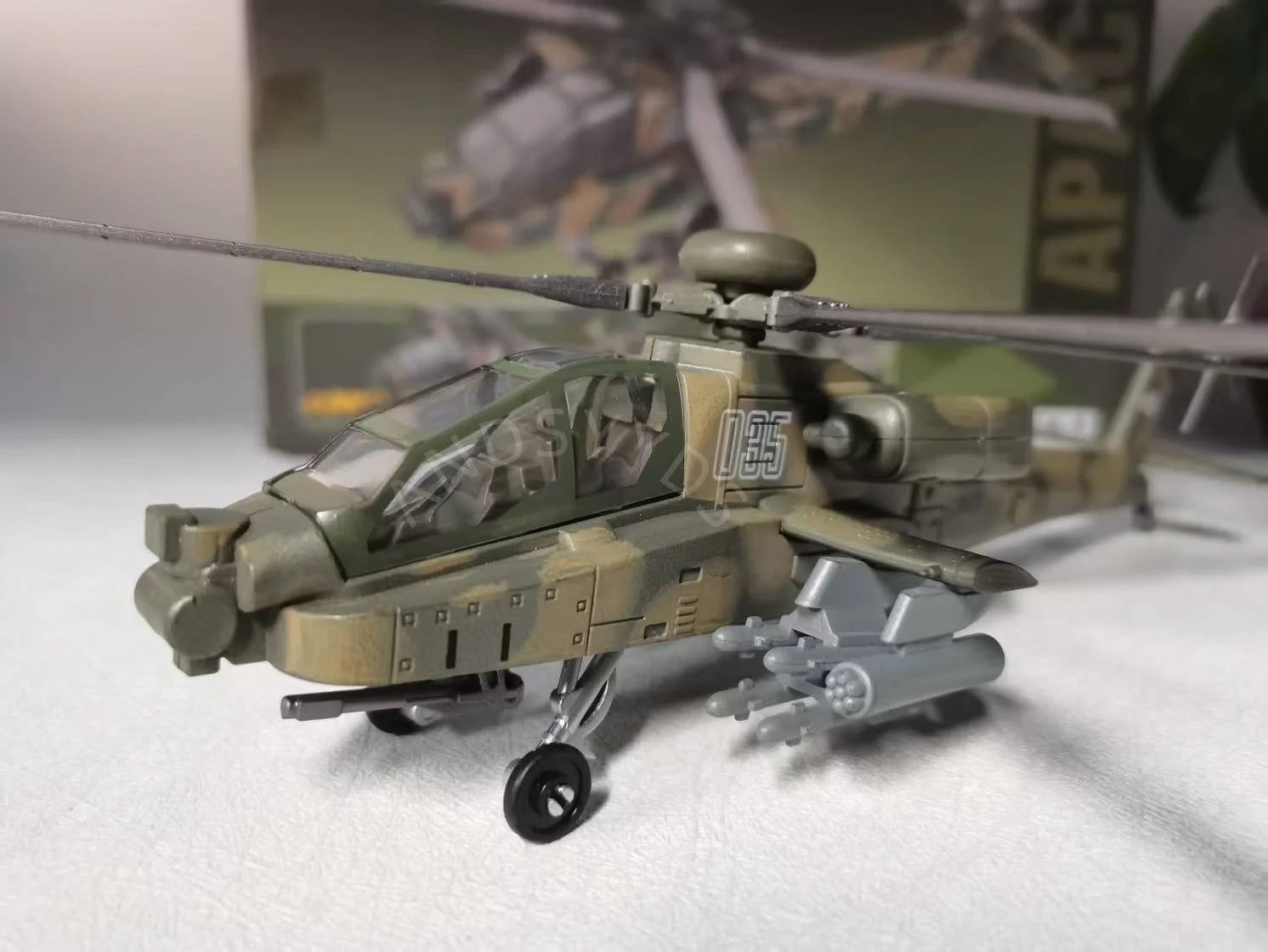 AH-64-Apache-Attack-Helicopter-1-72-Scale-Technical-Model-FREETIMEJOY-Aviation-Hobby