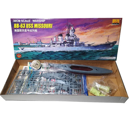 Trumpeter 30CM 1:700 Naval Assembly Set – Historical Battleship & Aircraft Carrier Models