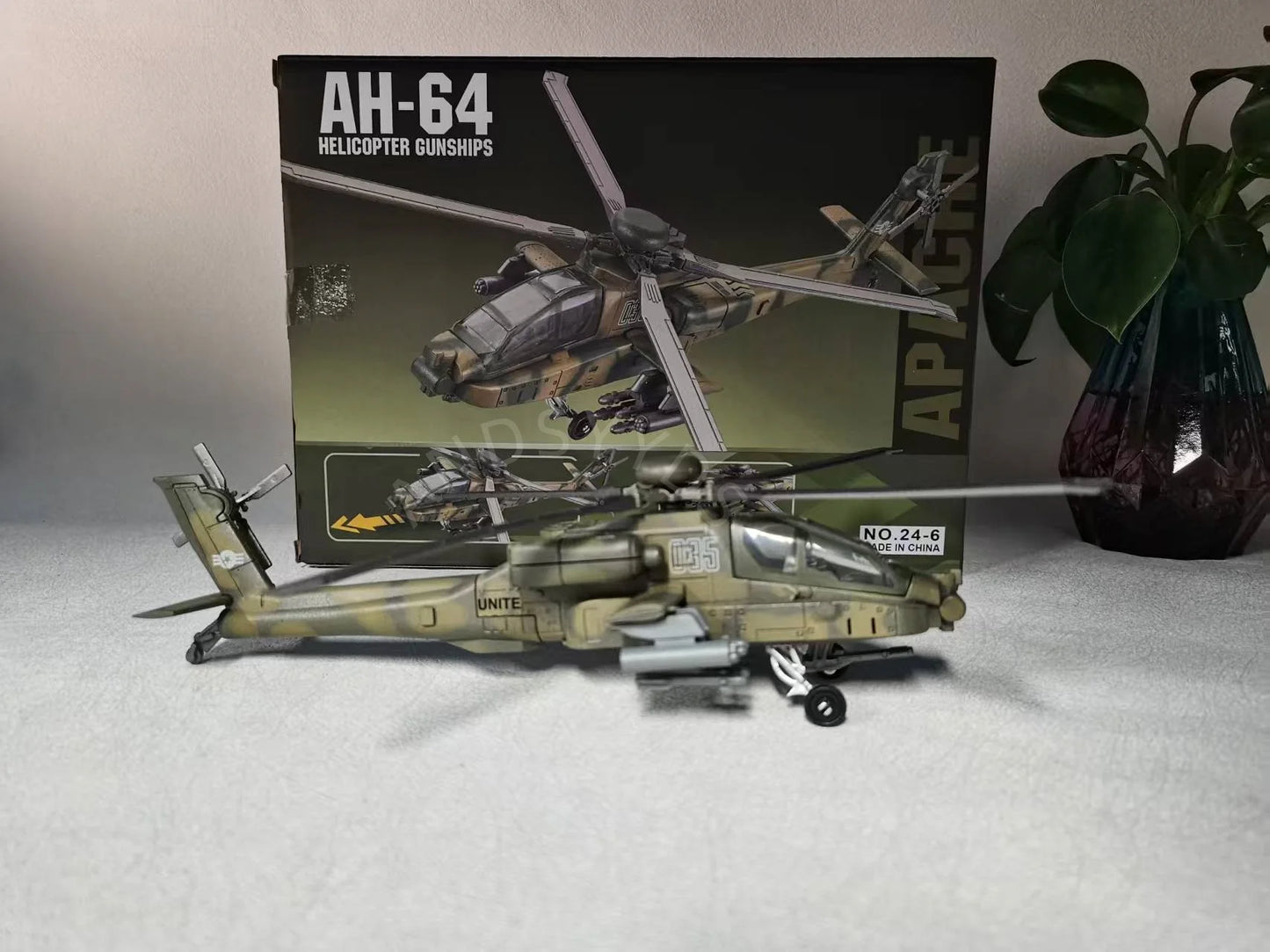 AH-64 Apache Gunship